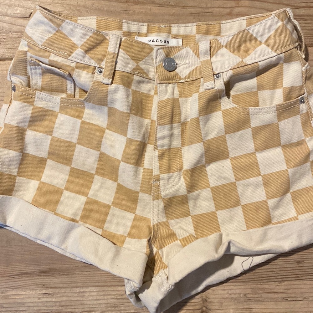 PacSun Jean shorts gently used